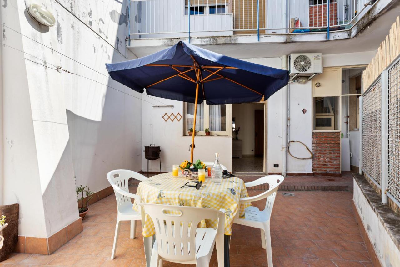 Tra Il Centro E Il Mare Apartment Con Terrazzo Aci Castello Exterior foto