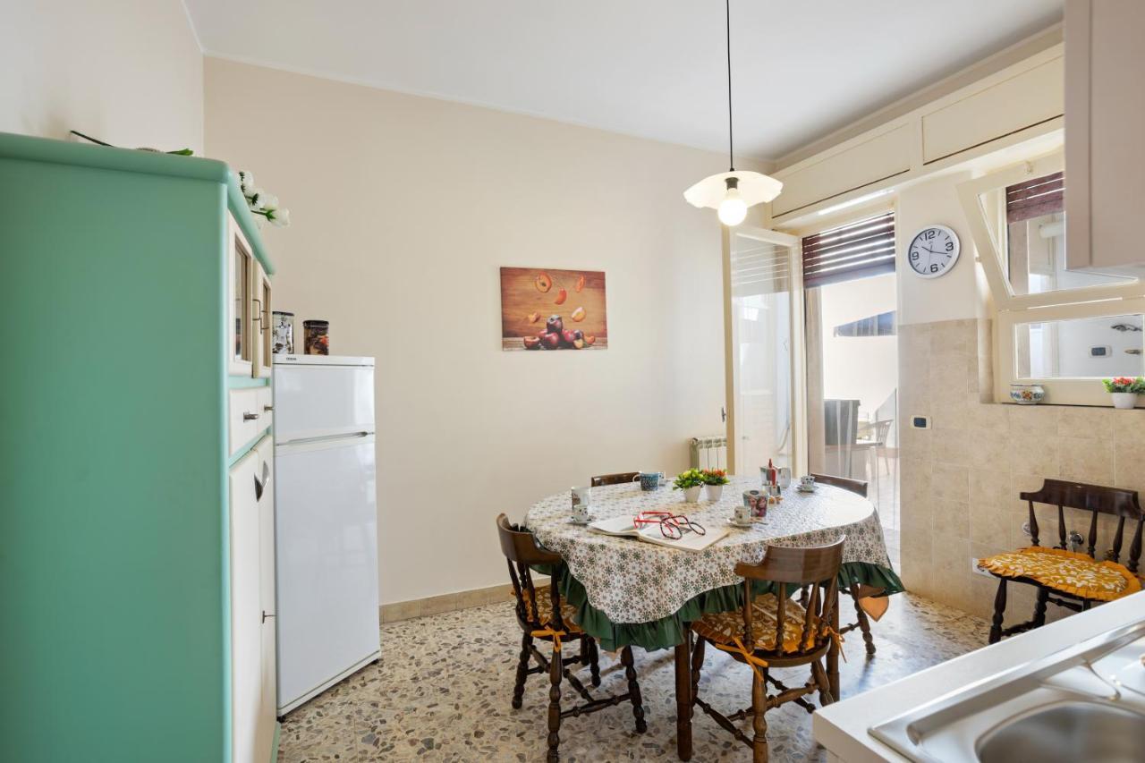 Tra Il Centro E Il Mare Apartment Con Terrazzo Aci Castello Exterior foto